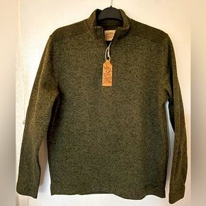 NWT Telluride clothing company. Sweater, half zipped, high neck Moss green Large
